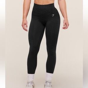 Gymshark Adapt Animal Leggings Small S Black Gray Women's NWOT Lift